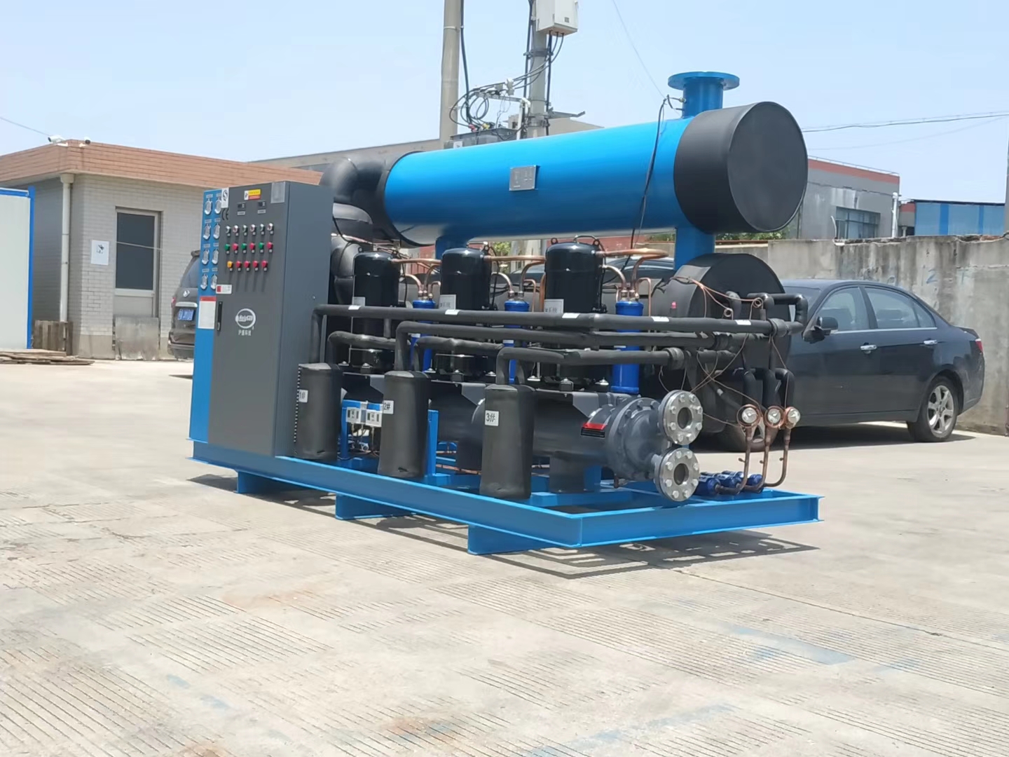 購(gòu)買(mǎi)常溫風(fēng)冷型冷凍式干燥機(jī)需要注意售后服務(wù)